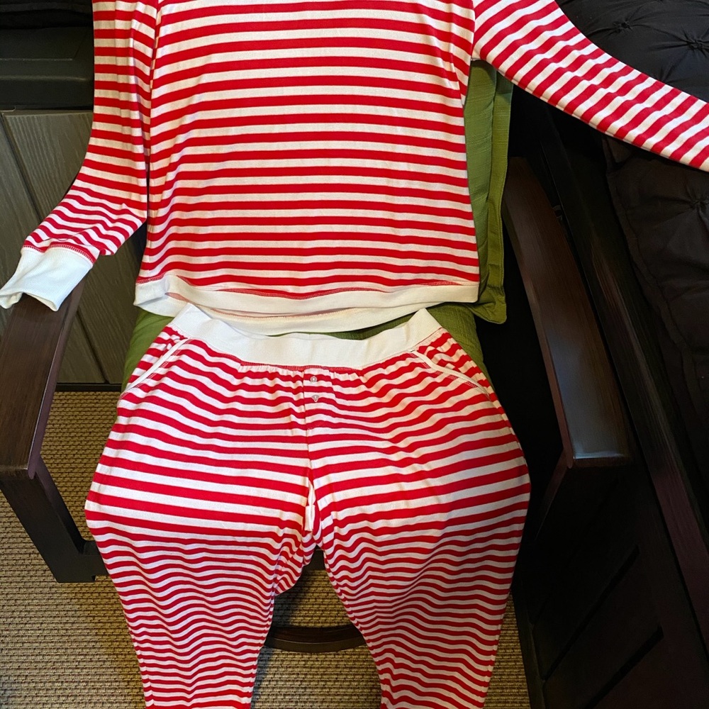 🛍🛍🛍 NWT JANE & BLEECKER STRIPE 2-PC PAJAMAS SET
